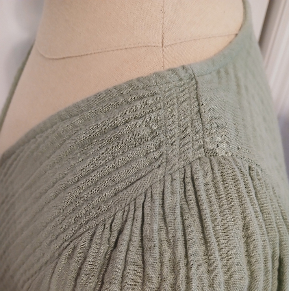 LIKE NEW! Madewell Babydoll Peasant Style Long Sleeve Top Sage Green Small - Picture 3 of 6